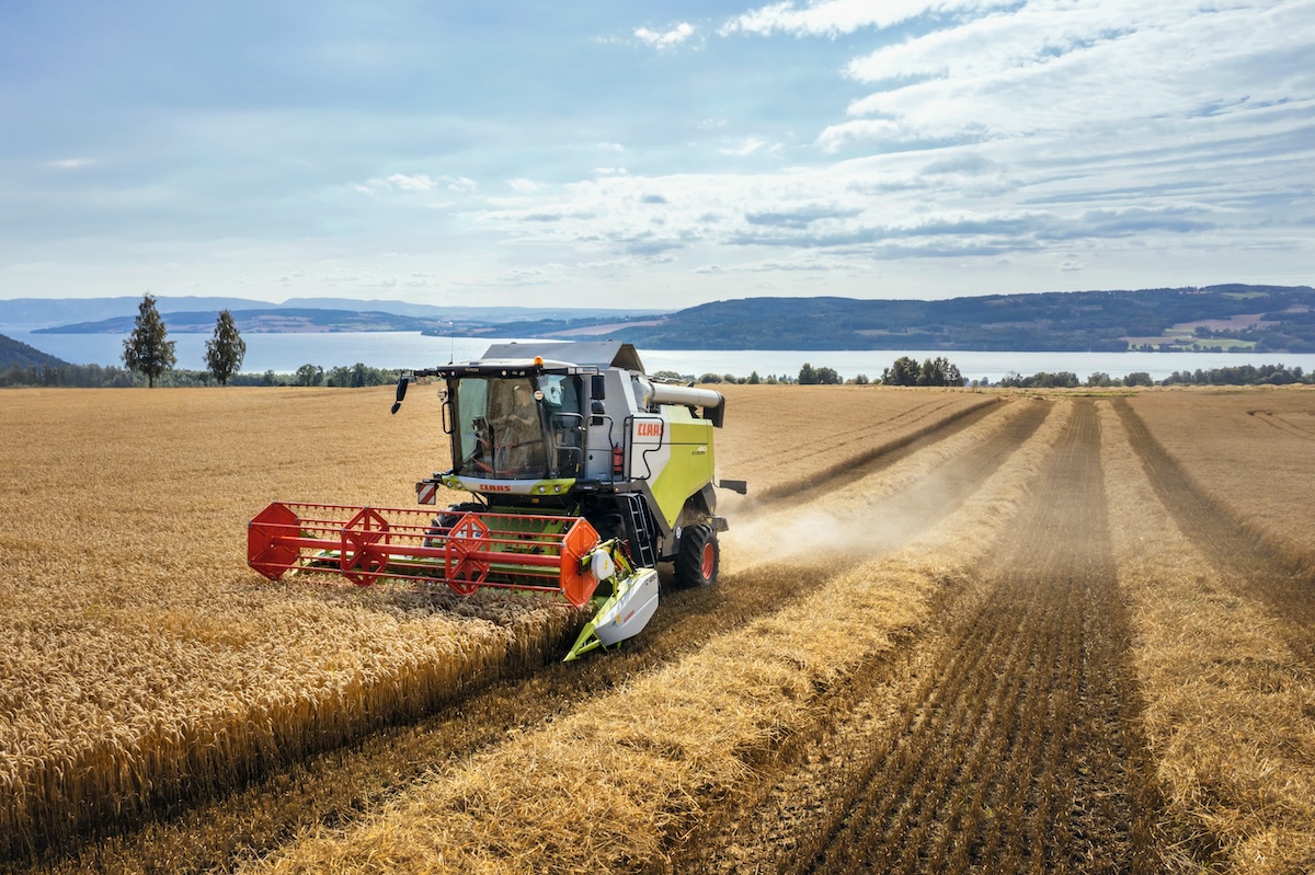 Compatta e prestante, la Evion è la gamma di mietitrebbie Claas dedicate alle aziende agricole di piccole dimensioni